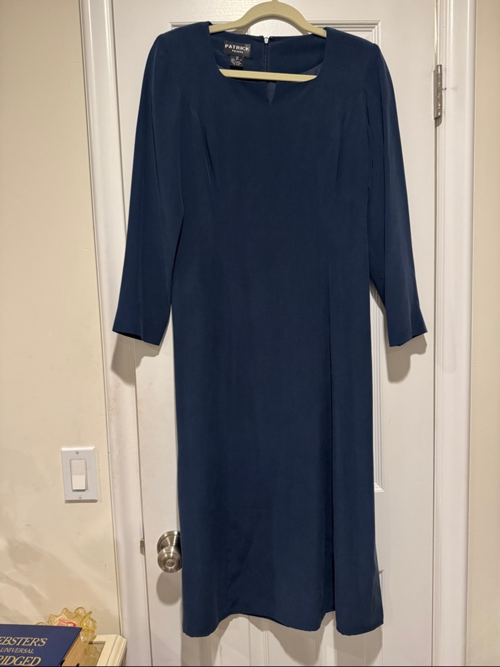 Silk Navy Long-Sleeve Sheath midi Dress